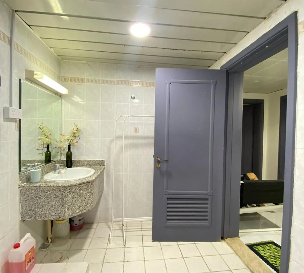 Elite Space Partition Room In Dubai Very Near Union And Banyas Metro - Creek - Gold Souq 0*,