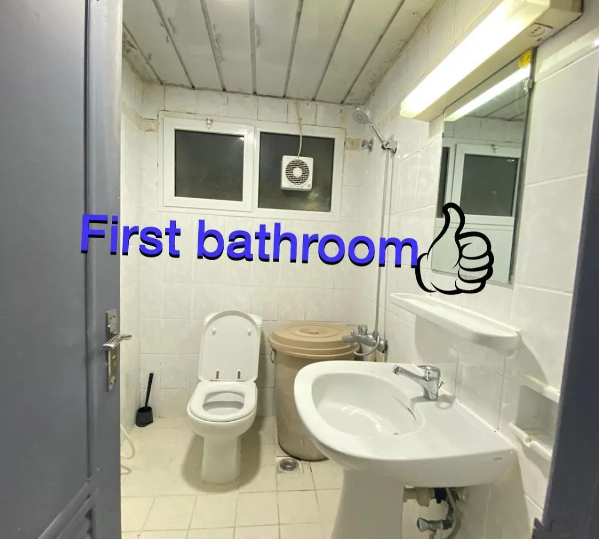 Capsule hotel Elite Space Partition Room In Dubai Very Near Union And Banyas Metro - Creek - Gold Souq