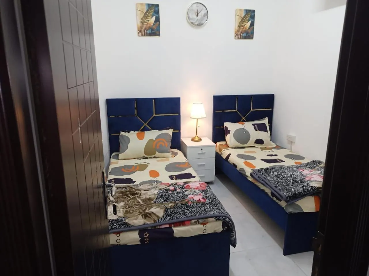Elite Space Partition Room In Dubai Very Near Union And Banyas Metro - Creek - Gold Souq United Arab Emirates